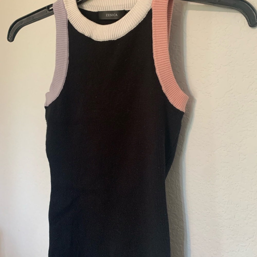 Zesica Women's Black and Pink Sweater Tank
